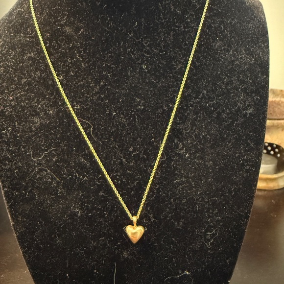 Me & Ro Jewelry - Me & Ro 10k Gold Heart Pendant Necklace